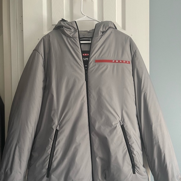 PRADA JACKET ( 100% AUTHENTIC FROM PRADA ) - Picture 5 of 5